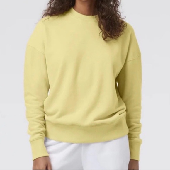 Vuori Tops - Vuori Sedona Weekender Crew Pullover Sweatshirt Sunlight Yellow XS